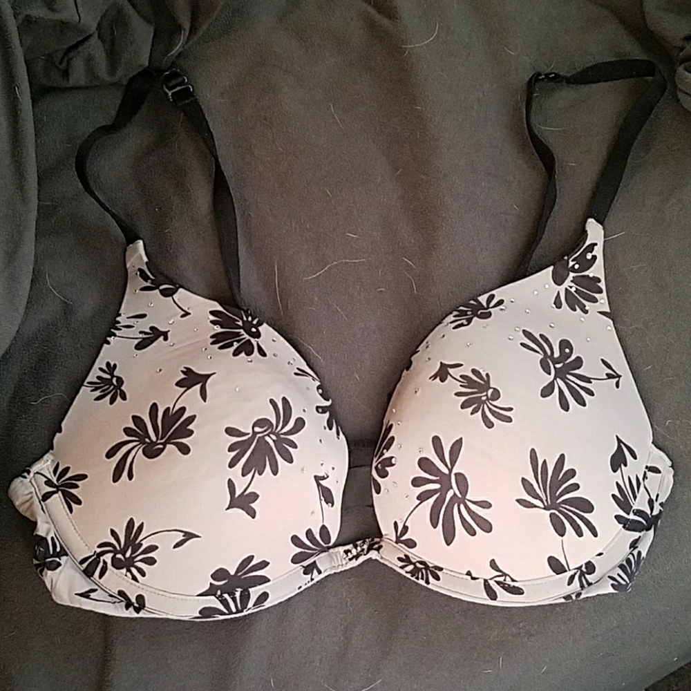 Victoria's Secret Size 32C Bra
